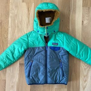 Patagonia Reversible Boys tribbles Hooded Jacket- Green 5T
